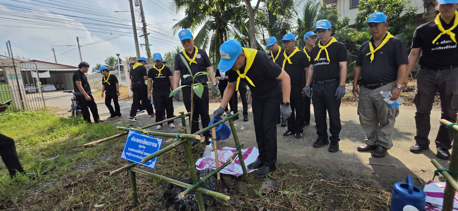จังหวัดสมุทรสาคร จัดกิจกรรมจิตอาสาบำเพ็ญสาธารณประโยชน์  น้อมรำลึกในพระมหากรุณาธิคุณ สมเด็จพระนางเจ้าสิริกิติ์ฯ